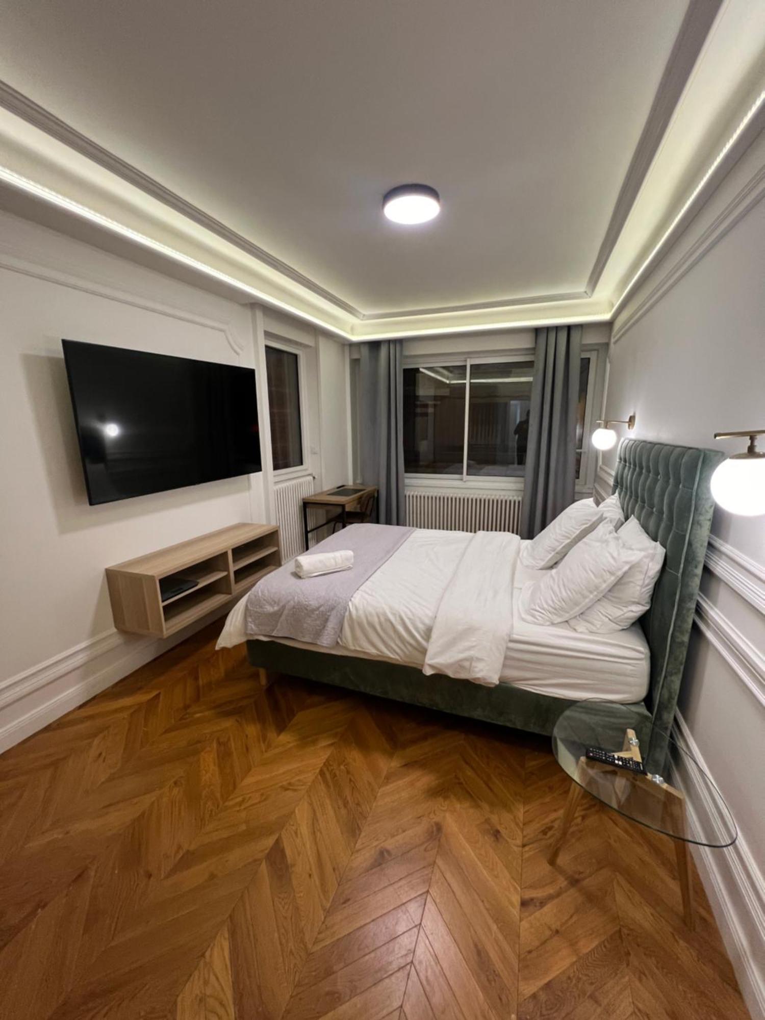 Private Apartments - Champs-Elysees Παρίσι Εξωτερικό φωτογραφία